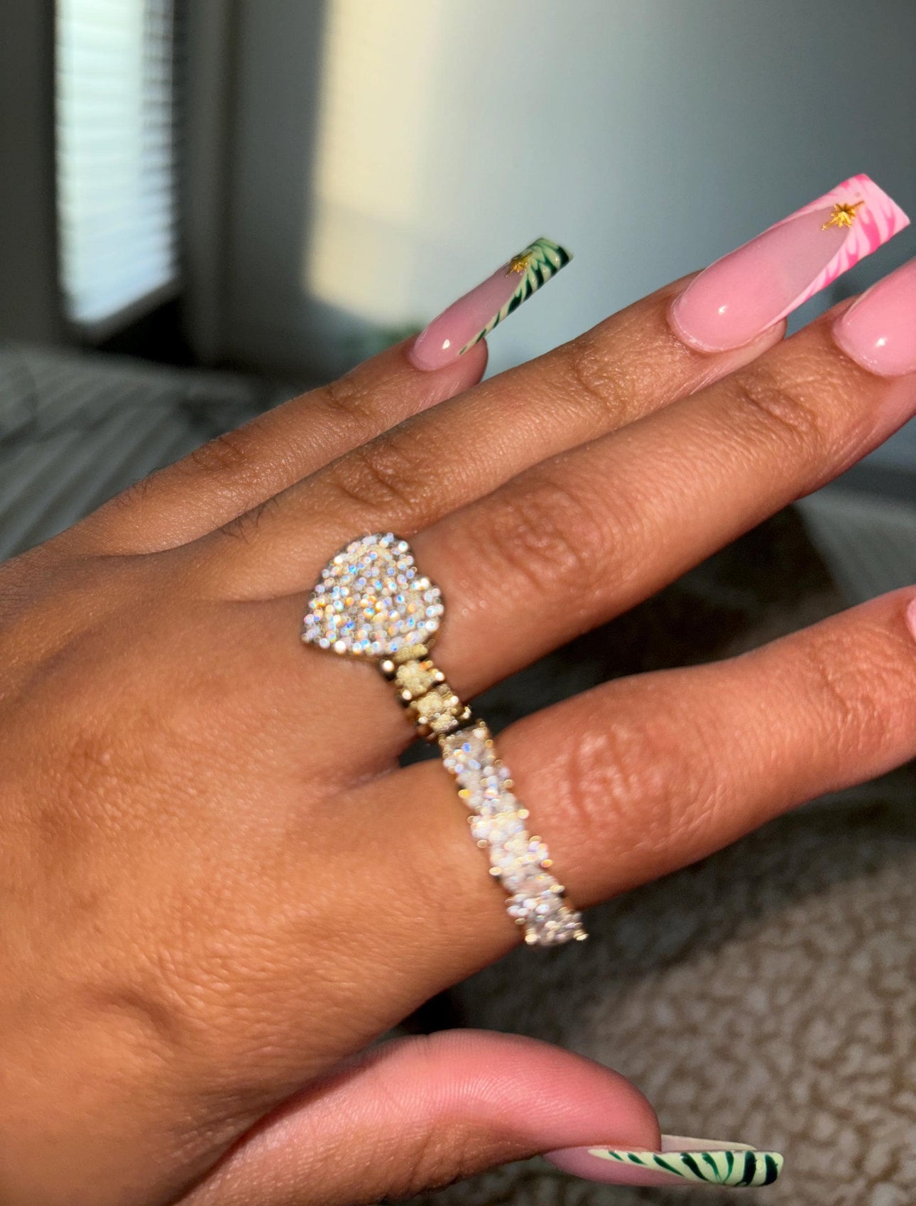 HEART RING WITH PINK STONES