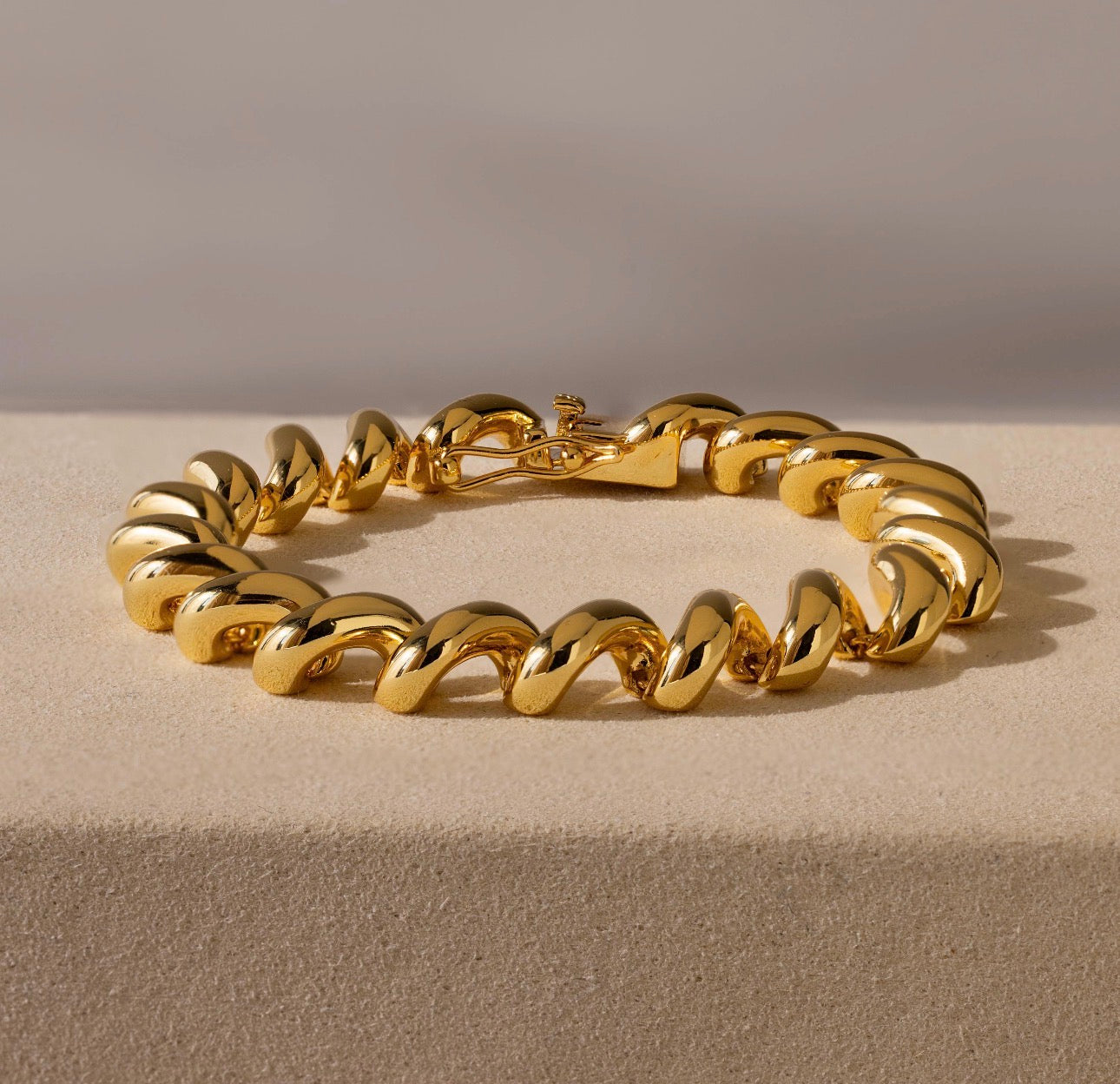 TWISTED CHAIN BRACELET